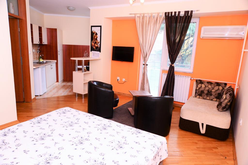 Exclusive Central Apartments Szkopje Kültér fotó