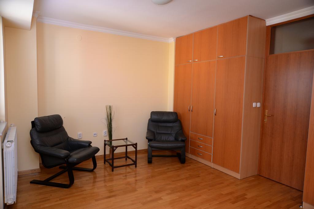 Exclusive Central Apartments Szkopje Kültér fotó