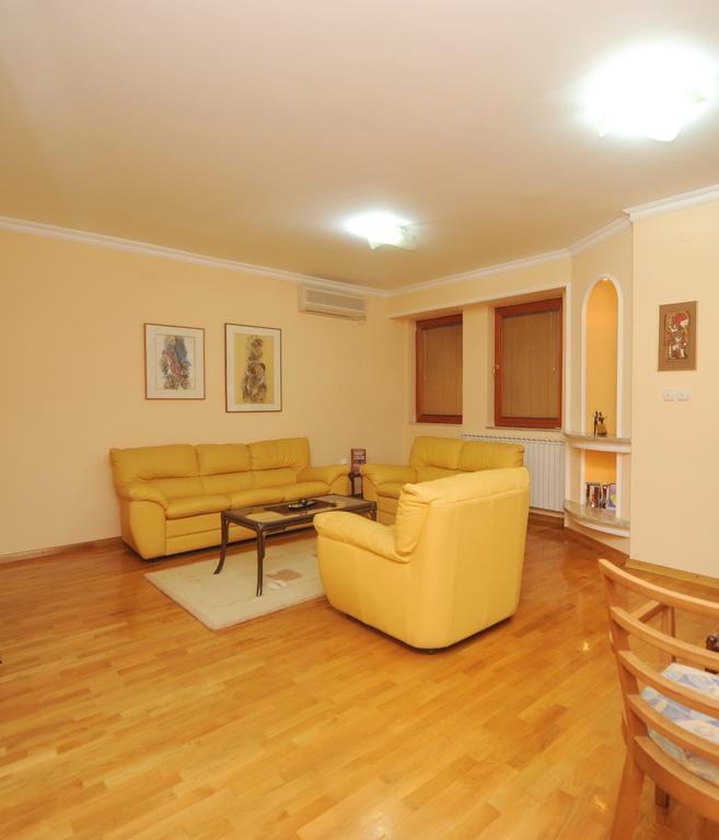 Exclusive Central Apartments Szkopje Kültér fotó