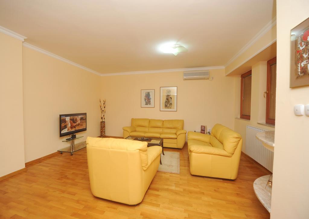 Exclusive Central Apartments Szkopje Kültér fotó