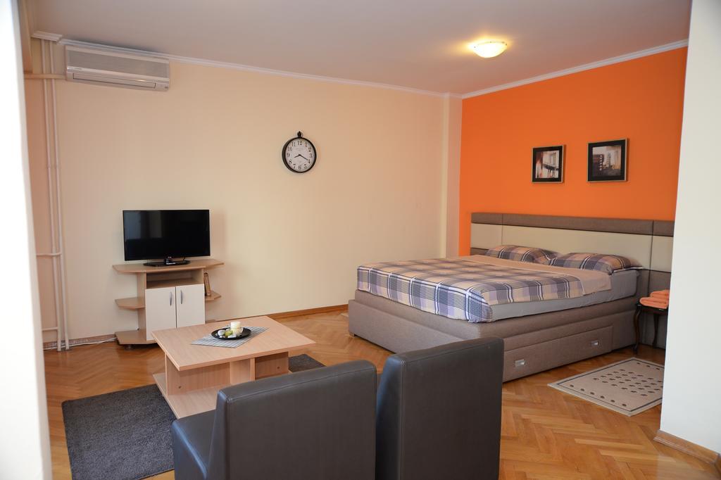 Exclusive Central Apartments Szkopje Kültér fotó
