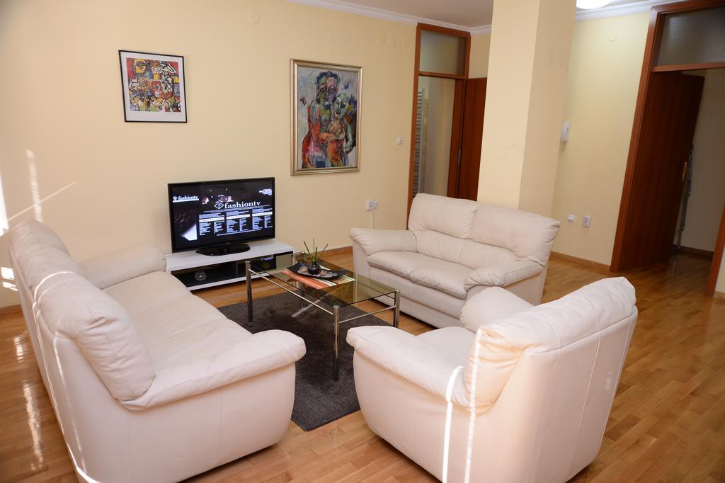 Exclusive Central Apartments Szkopje Kültér fotó