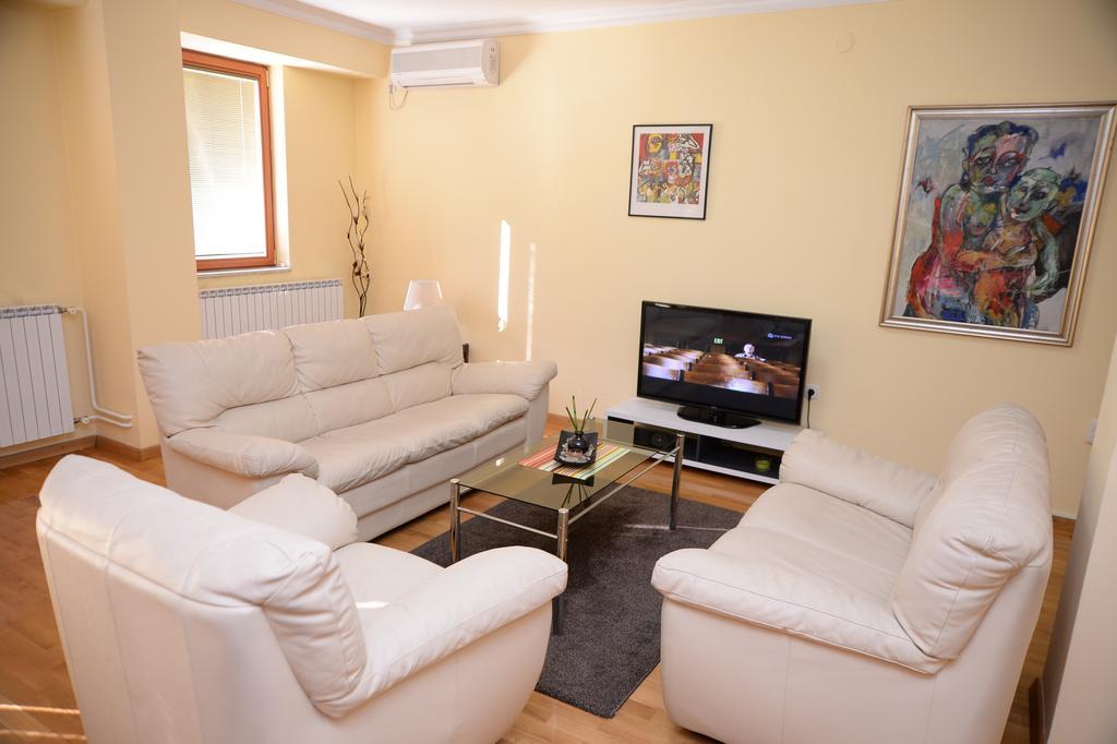 Exclusive Central Apartments Szkopje Kültér fotó