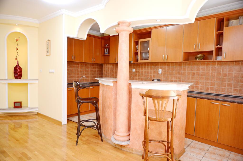 Exclusive Central Apartments Szkopje Kültér fotó