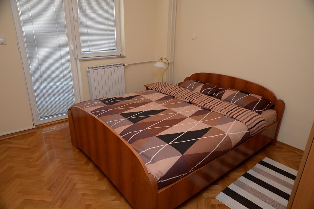 Exclusive Central Apartments Szkopje Kültér fotó