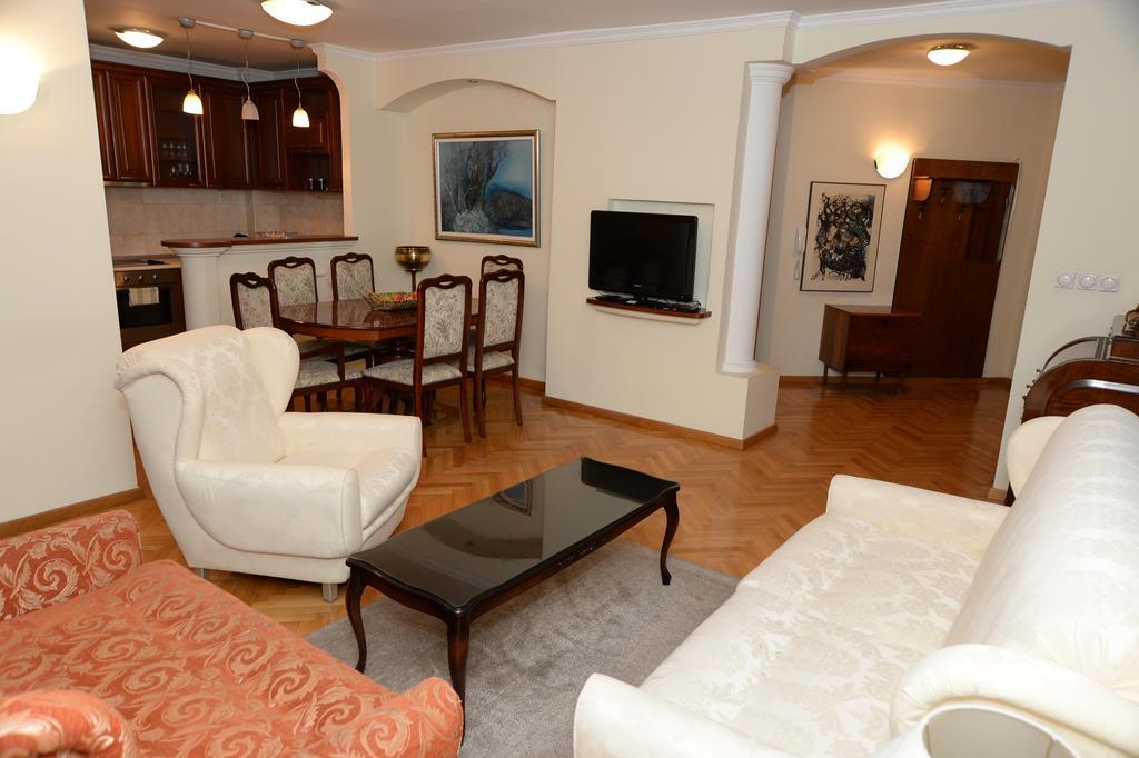 Exclusive Central Apartments Szkopje Kültér fotó