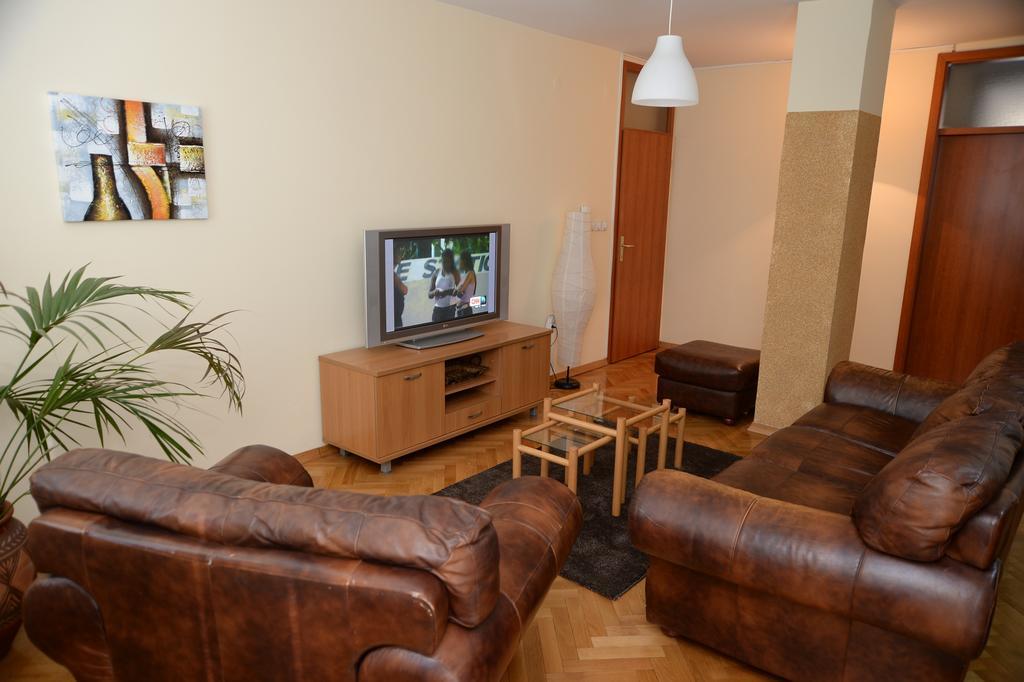 Exclusive Central Apartments Szkopje Kültér fotó